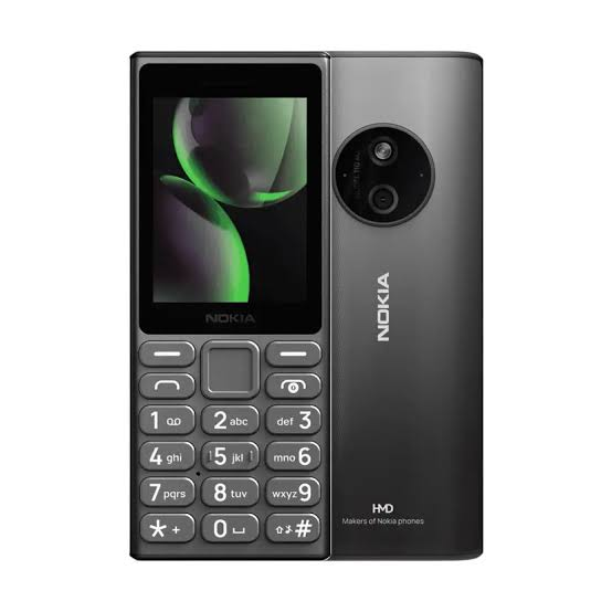 Nokia 125 feature phone with 2.4-inch display, ergonomic keypad and wireless FM radio